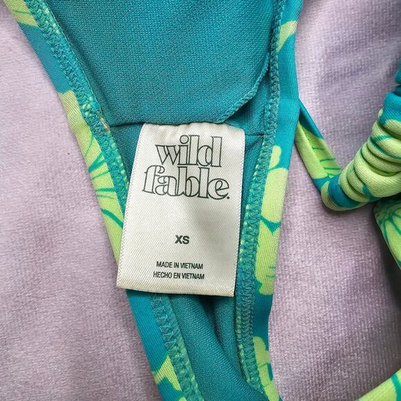 Wild Fable Green Floral Bead Halter String Padded Bikini Top Swimwear XS - Picture 4 of 4